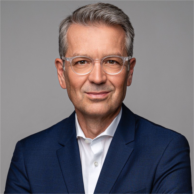 Prof. Dr. Ali Arnaout